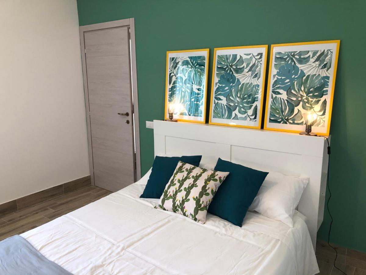 Villetta Gallo B&B Casa Vacanze Humanitas Catania Centro Sicilia Clinica Humanitas Misterbianco Exteriör bild